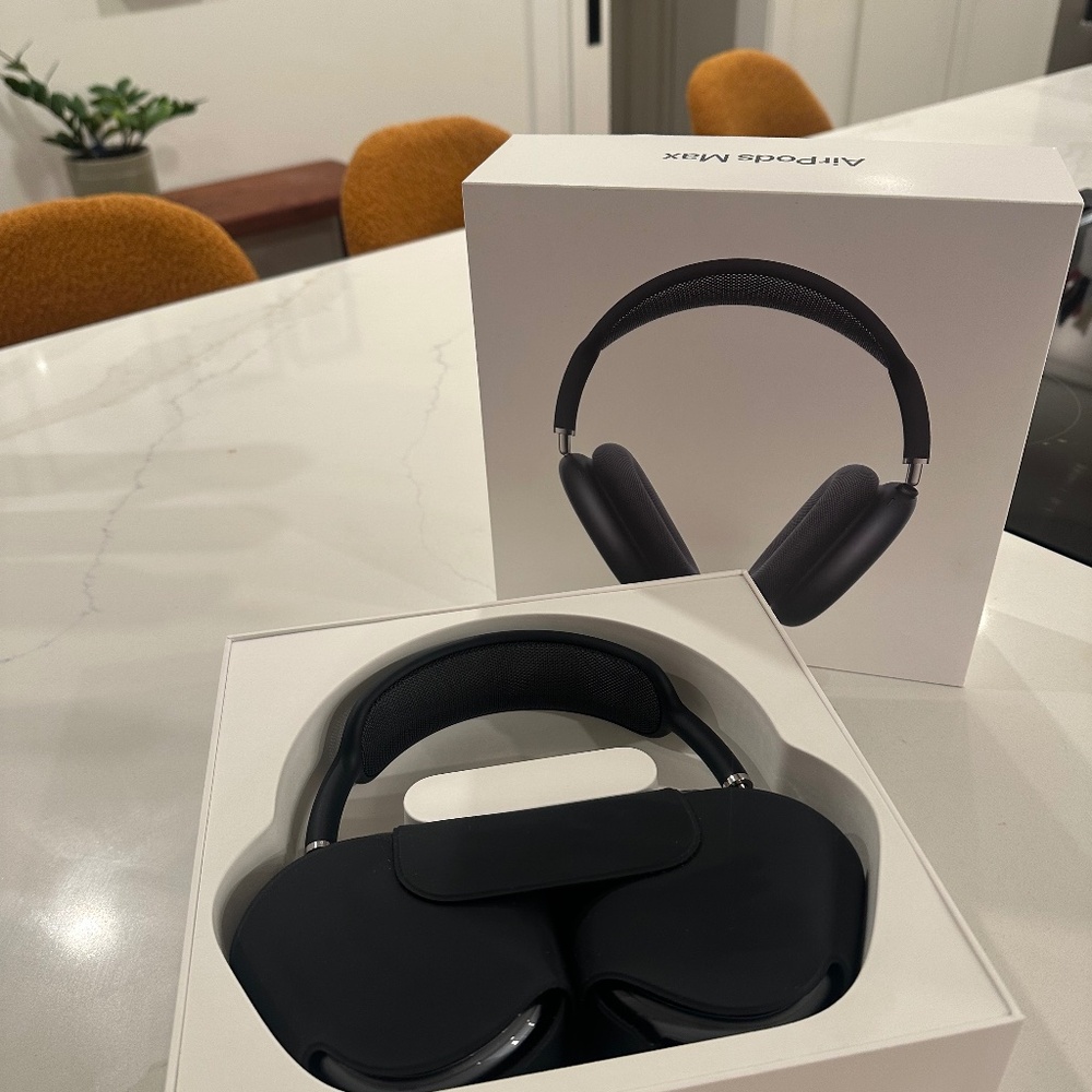 AirPods Max